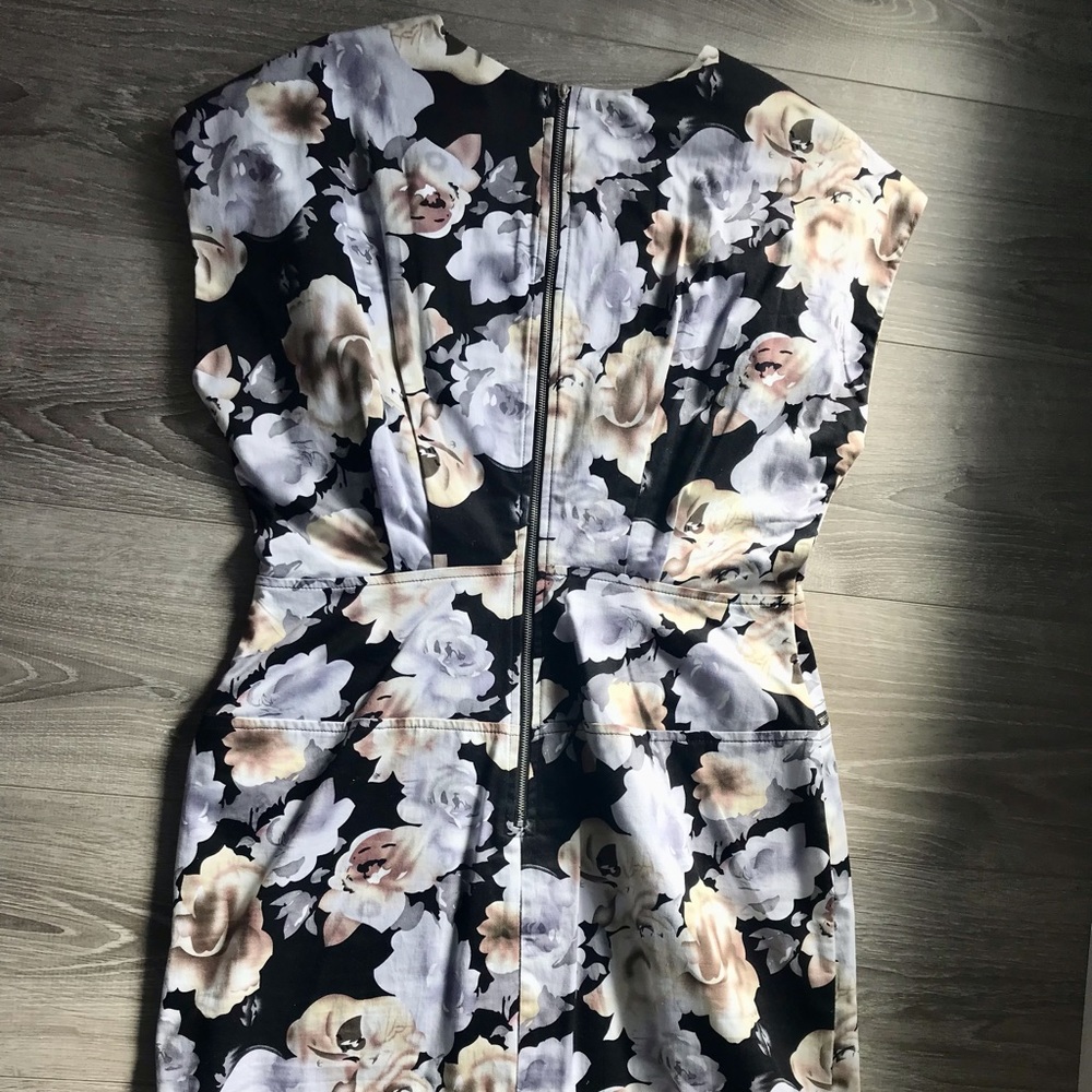 Ark & Co Structured Mini Dress - Picture 6 of 7